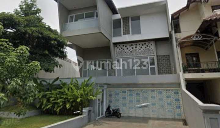 Dijual Rumah Mewah Dago Resort Bangunan Baru 3 Lantai Ada Kolam Renang Bandung Na-Ne 1