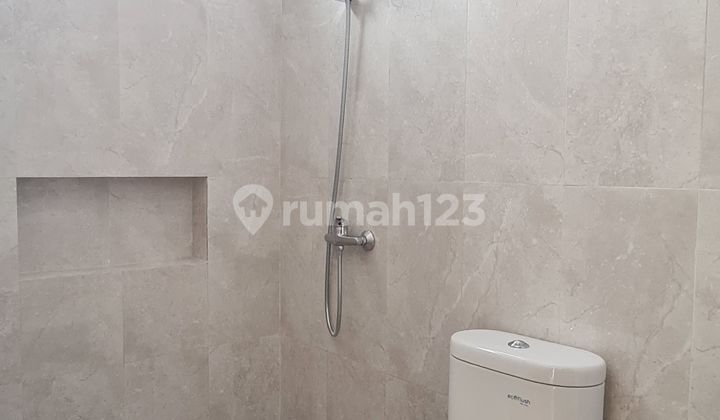 DIJUAL RUMAH 2 Lantai modern minimalis strategis TAMAN KOPO INDAH V SHERWOOD, BANDUNG   >>LN 2