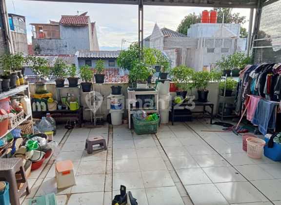 Dijual Rumah 2 Lantai Sarijadi Bandung Semi Furnish; Strategis; Ah Dijual Rumah 2 Lantai Sarijadi Bandung Semi Furnish; Strategis; Ah