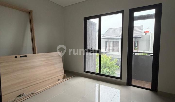 Disewakan Rumah Flora Summarecon Bagus Banget Rumah Baru Renovasi Siap Huni Semi Furnished Bandung Ir 2