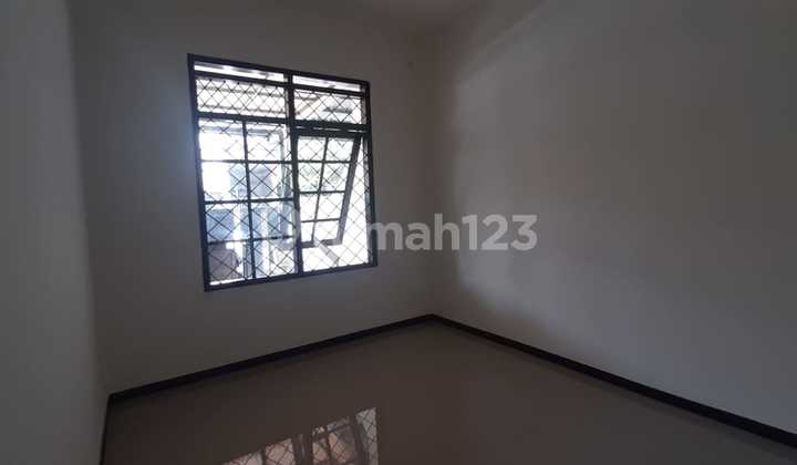 DIJUAL RUMAH BARU RENOV DI TAMAN HOLIS INDAH BANDUNG   >>M 2