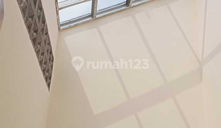 Rumah, 2 Lantai, SHM, di Sukajadi Bandung Fh 2