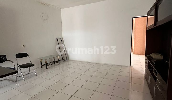 For Rent: Ready-to-Occupy Shop at Singgasana Indrayasa Bandung Lc 2
