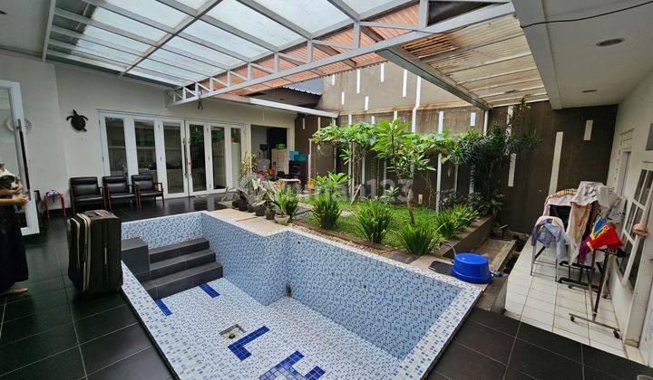 Dijual Rumah Bagus Dengan Kolam Renang Dekat Ke Jl Leuwipanjang 1