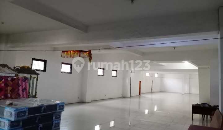 DISEWAKAN RUANG USAHA EXCLUSIVE DI KOLONEL MASTURI dekat alun2 & pasar atas CIMAHI   >>HG