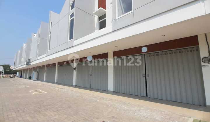 Gajah Cheap, Spacious & Good Shophouses. 2 Shophouses Side by Side Become 1. Spacious Parking Shophouse. 2