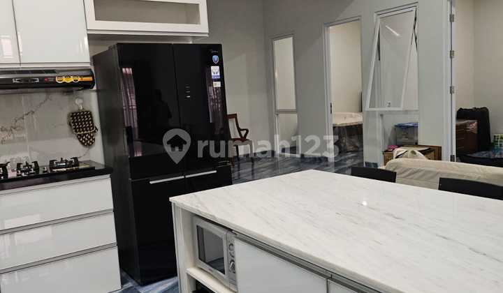 Komplit Cantik Dekat Simpang Lima 1