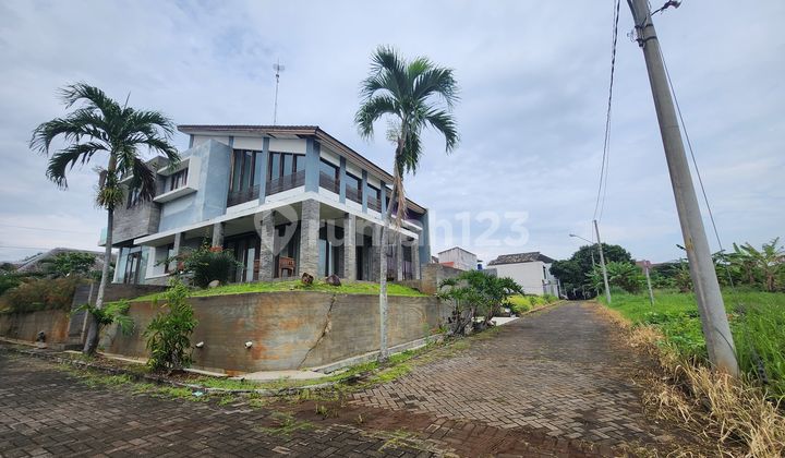 Cantik Dan Elite Dekat Pintu Tol Banyumanik 1