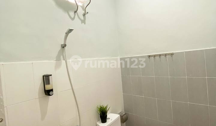 Lagriya Apartments Kost Elite Full Furnished, Flood-Free, Private Kitchen, Pet-Friendly, Near Sanur Living World, Ketewel Dyatmika School, Vasaka International Hospital, Bali Golf International. 2