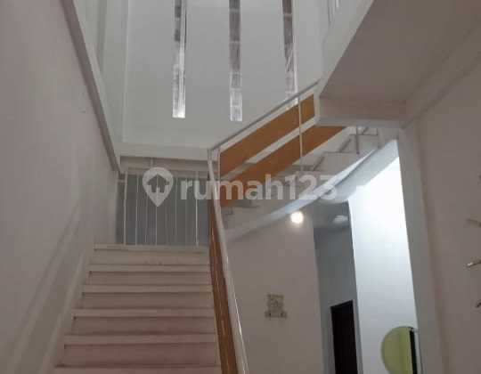 Rumah Ch Cluster 2 Lantai Dekat Jl.supriyadi Majapahit 2