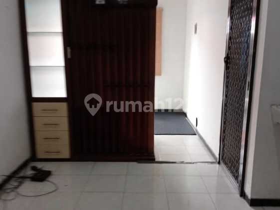 Hongsui House, Safe Building Near Main Road, Complete Facilities, Free Air Conditioning. 1