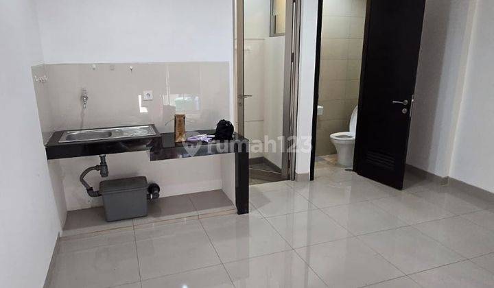 DISEWAKAN, RUMAH DI PIK 2, UK 4,5x10, 43jt/thn ONLY NEGO 1