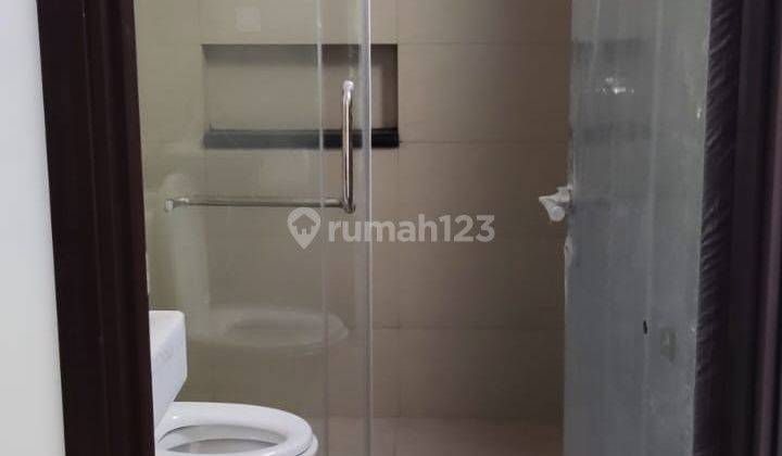 DISEWAKAN RUMAH DI PIK 2, UK 6X12,5, 75JT/THN ONLY NEGO