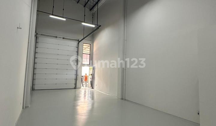 CHEAPEST, BIZPARK WAREHOUSE PIK 2, SIZE 6 X 20, READY TO USE, ALREADY HAS CANOPY, 120 MILLION/YEAR ONLY NEGOTIABLE CHEAPEST, BIZPARK WAREHOUSE PIK 2, SIZE 6 X 20, READY TO USE, ALREADY HAS CANOPY, 120 MILLION/YEAR ONLY NEGOTIABLE