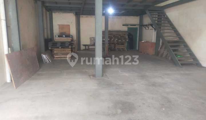 WAREHOUSE 2 STORY READY FOR OCCUPANCY IN CAKUNG, HGB CERTIFICATE, SIZE 8 X 26.5, READY, SELLING PRICE 6.1B ONLY NEGOTIABLE WAREHOUSE 2 STORY READY FOR OCCUPANCY IN CAKUNG, HGB CERTIFICATE, SIZE 8 X 26.5, READY, SELLING PRICE 6.1B ONLY NEGOTIABLE