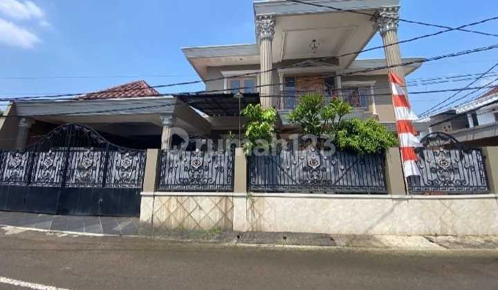 Luxury House Low Price In Complex Prime Location & Safe / Comfortable Environment Cipinang East Jakarta
