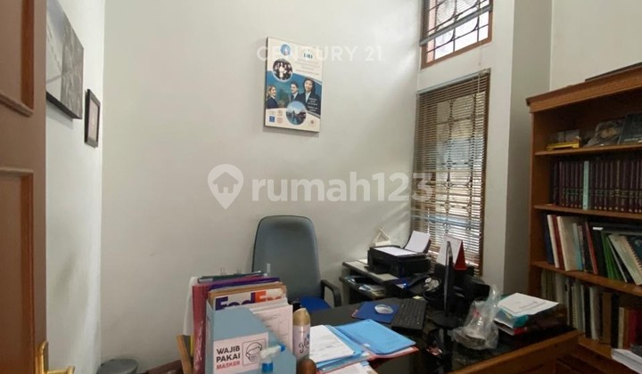 Residential House in Setra Duta Can Be Used as an Office