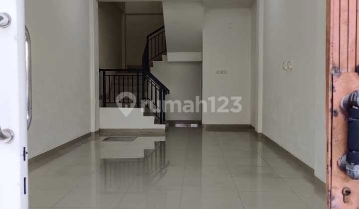 Ruko Royal Palm (Ukuran 4x11 m) Ruko Royal Palm (Ukuran 4x11 m)