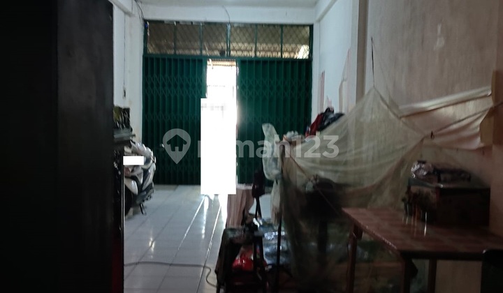 Teluk Gong House (Size 4x22 m) 2.5 Floors 2