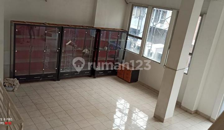 Gudang Lodan Centre (Ukuran 12x24 m)