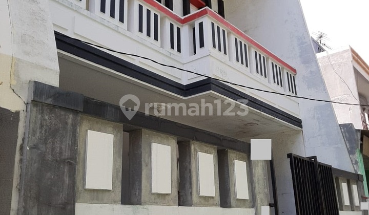 Rumah Menceng (LT/LB 92/148 m), 2,25 Lantai 