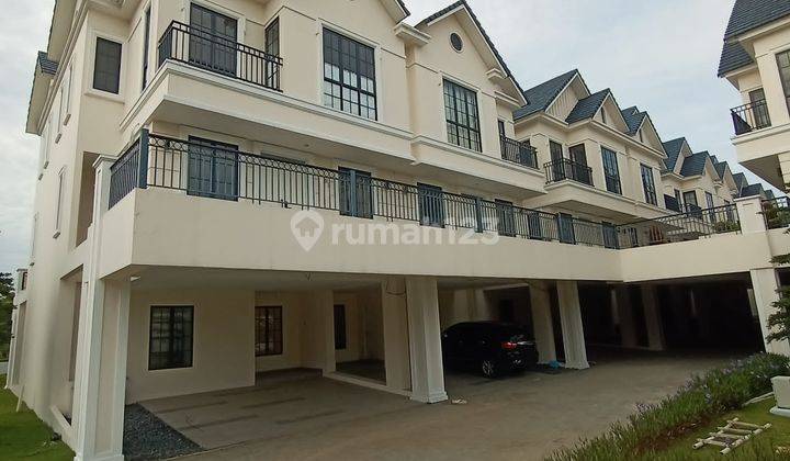 Rumah Lavon - Hoek (LT/LB 89/166 m), 3 Lantai 1