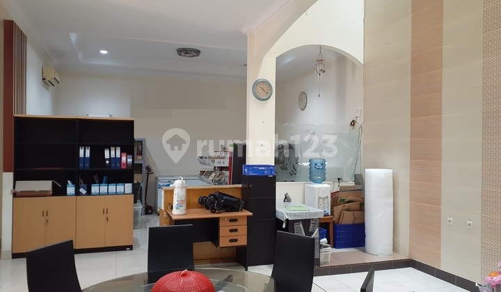 Rumah Sunter Agung Ukuran 265 m, 2.5 Lantai