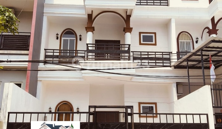 Rumah Kft (Ukuran 7X20 M)