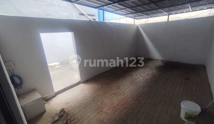 Shop House on 1 Maret Street, Kalideres - Attached (Size 8x15 m) 2