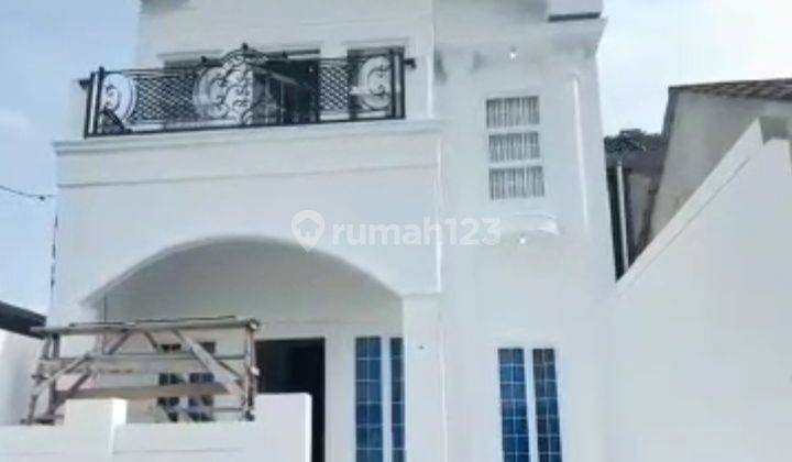 Jual Rumah Mewah Exclusive 2 Lantai Dekat Tol Seroja 1