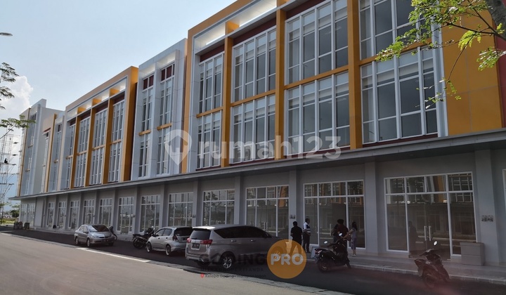 RUKO-SUMMARECON Gede Bage BANDUNG-Land Area 75/Building Area 188-3 Floors-PRIME Location