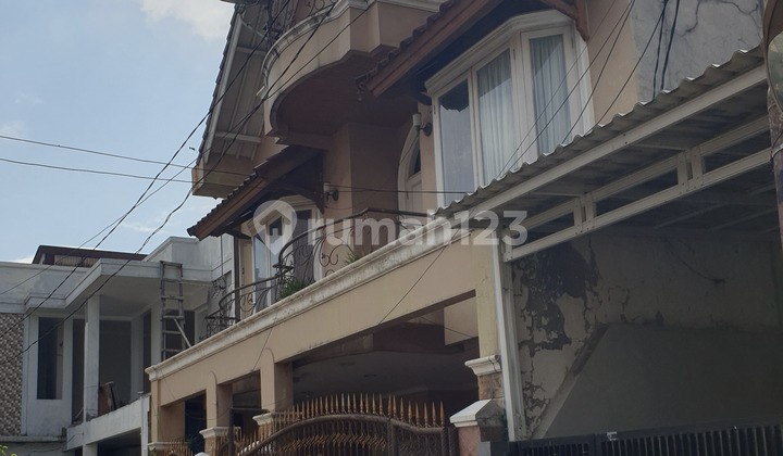 RUMAH -JL. KAKAP Rawamangun JAK TIM - LT.158, 3 Lt, SHM+IMB