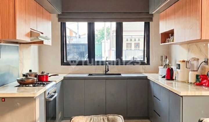 House and Boarding House 12 Rooms in Kebayoran Baru, South Jakarta 2