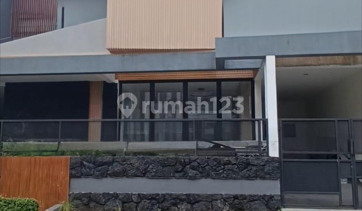 Brand New Siap Huni dengan Kolam Renang Lokasi Strategis di Bintaro Jaya Sektor 9 Dekat Pintu Tol Brand New Siap Huni dengan Kolam Renang Lokasi Strategis di Bintaro Jaya Sektor 9 Dekat Pintu Tol