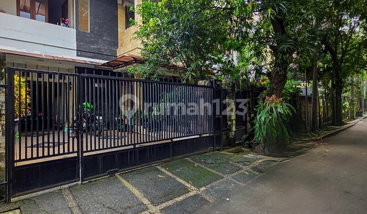Rumah 2 Lantai Di Jalan Hang Tuah Kebayoran Baru