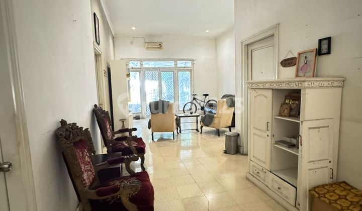 For Sale House on the Main Road Suitable for Business. Location in Prapanca, South Jakarta. 2