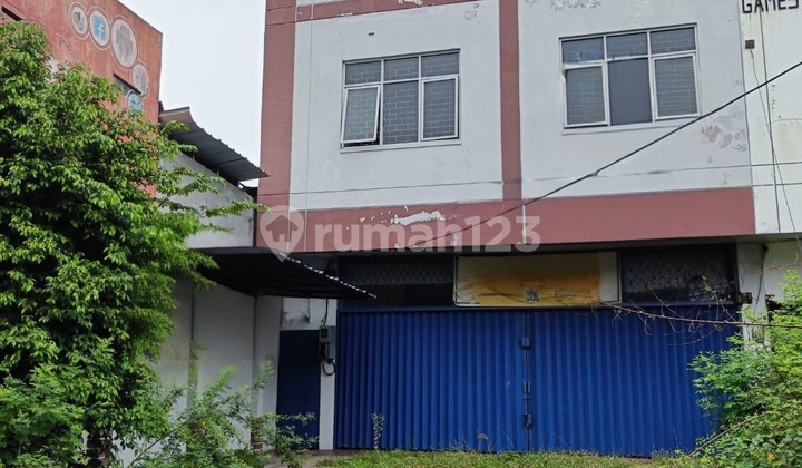 Investasi Menguntungkan Harga NJOP: Ruko 3 Lantai di Pinggir Jalan Raya Area Pesanggrahan Jakarta Selatan Investasi Menguntungkan Harga NJOP: Ruko 3 Lantai di Pinggir Jalan Raya Area Pesanggrahan Jakarta Selatan