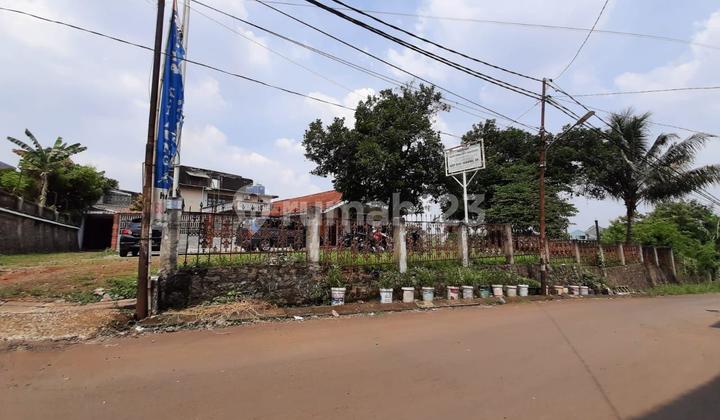 Office by Ciputat Main Road, Suitable for Business or Office Spaces