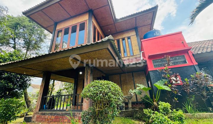 Villa Asri dengan Pemandangan Taman Bunga yang Cantik Lokasi di Cipanas Bogor Villa Asri dengan Pemandangan Taman Bunga yang Cantik Lokasi di Cipanas Bogor