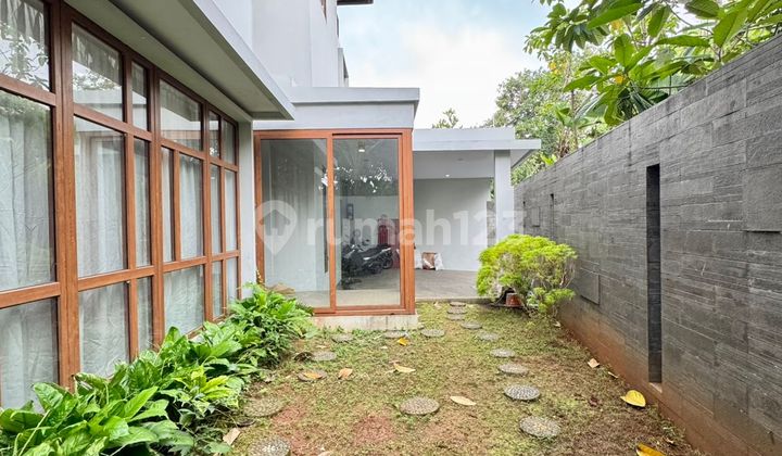 House with Surrounding Sports Facilities (Near Golf Pangkalan Jati, Padel and Tennis Courts) in a Large Residential Complex Close to Pondok Labu 2