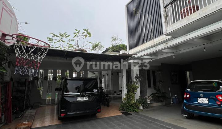 House Inside Town House With Swimming Pool, Close To Mrt Lebak Bulus 2