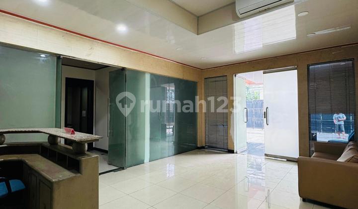 Kantor Harga di Bawah NJOP Pinggir Jalan Kebayoran Baru Prime Area Bisnis / Komersil Area di Kebayoran Baru Pinggir Jalan Besar