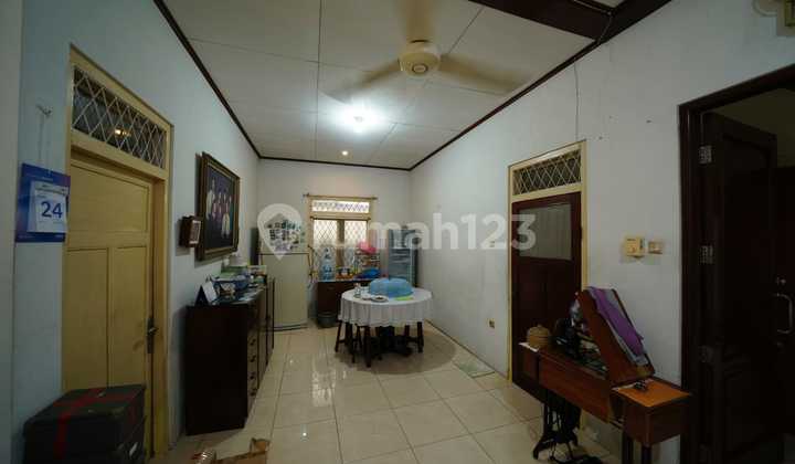 Di Jual Rumah Cantik Retro Di Kebayoran Lama Jakarta Selatan 2