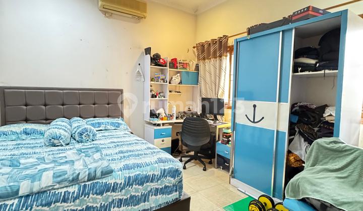 Rumah Cantik Siap Huni di Dalam Perumahan Besar Dekat Tol Brigif dan Gerbang Tol Limo 2