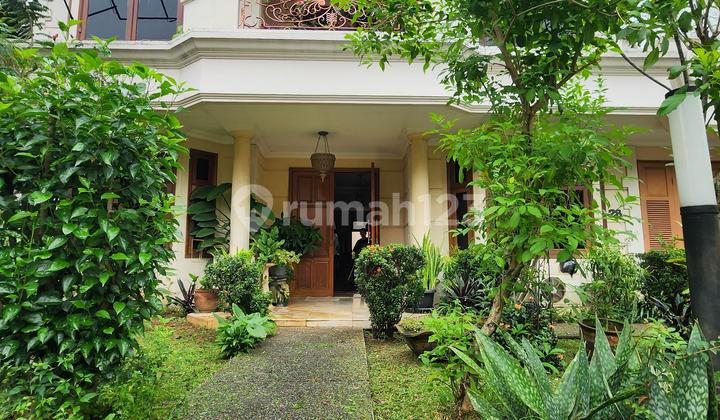 Rumah Cantik Memiliki Fasilitas Kolam Renang,Tenis,Dan Olah Raga Lainnya. di Dalam Perumahan Besar di Pondok Labu Lokasi Strategis Dekat Tol Andara