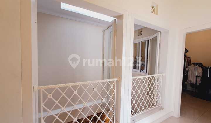 Ready-to-Live House Location Inside the Housing Complex Near Limo Cinere Toll Road. 2