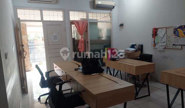 Ready-to-Negotiate House Inside Bona Indah Housing Complex South Jakarta Ready to Negotiate.