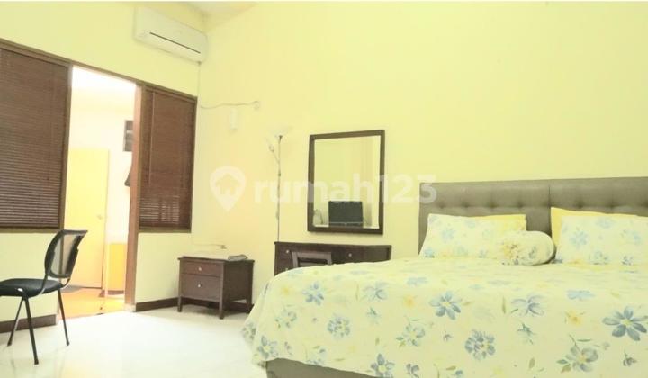 Cheapest House in Menteng Prime Location in Front of the Park Quiet Location, Negotiable Until Deal 2