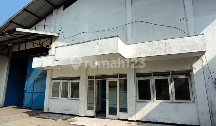 Ready-to-Use Strategic Warehouse in Karangploso, Malang