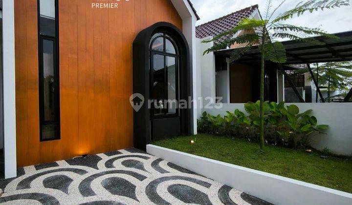 Rumah Modern Mewah Full Furnished Greenland Tidar Malang 2